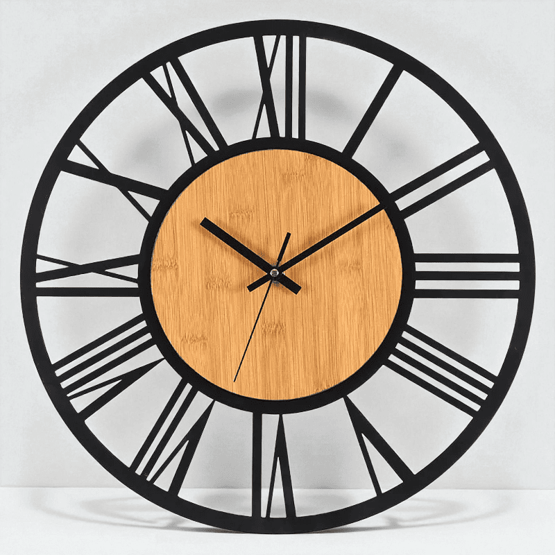 Grande horloge en bois